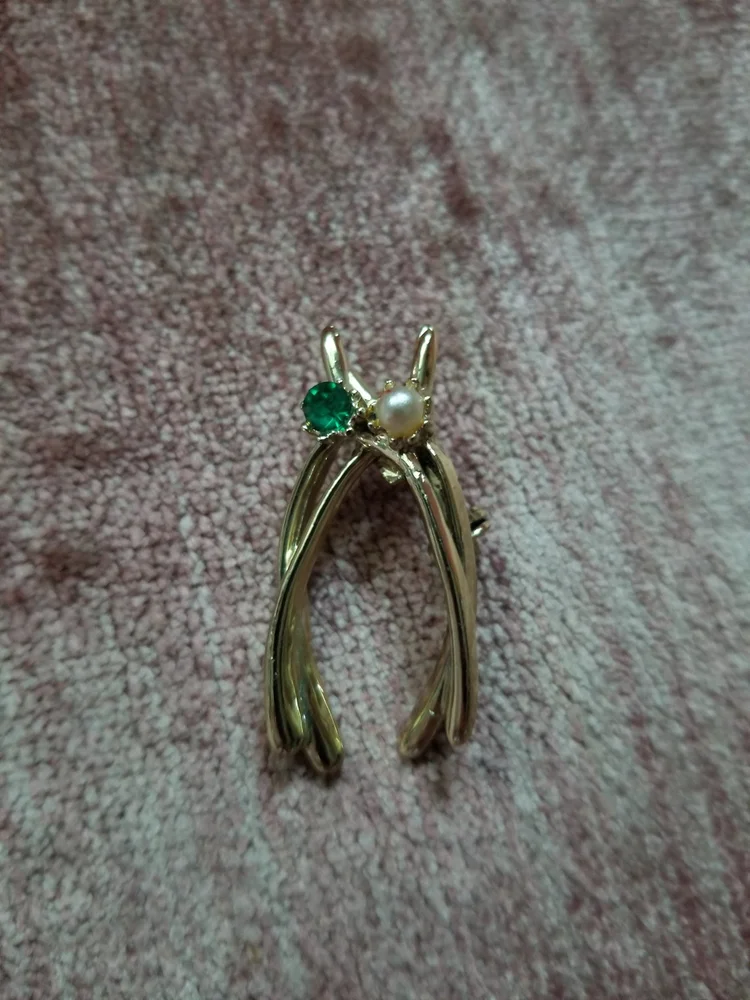 Golden Owl Brooch w/ fake Pearl & Emerald Eyes