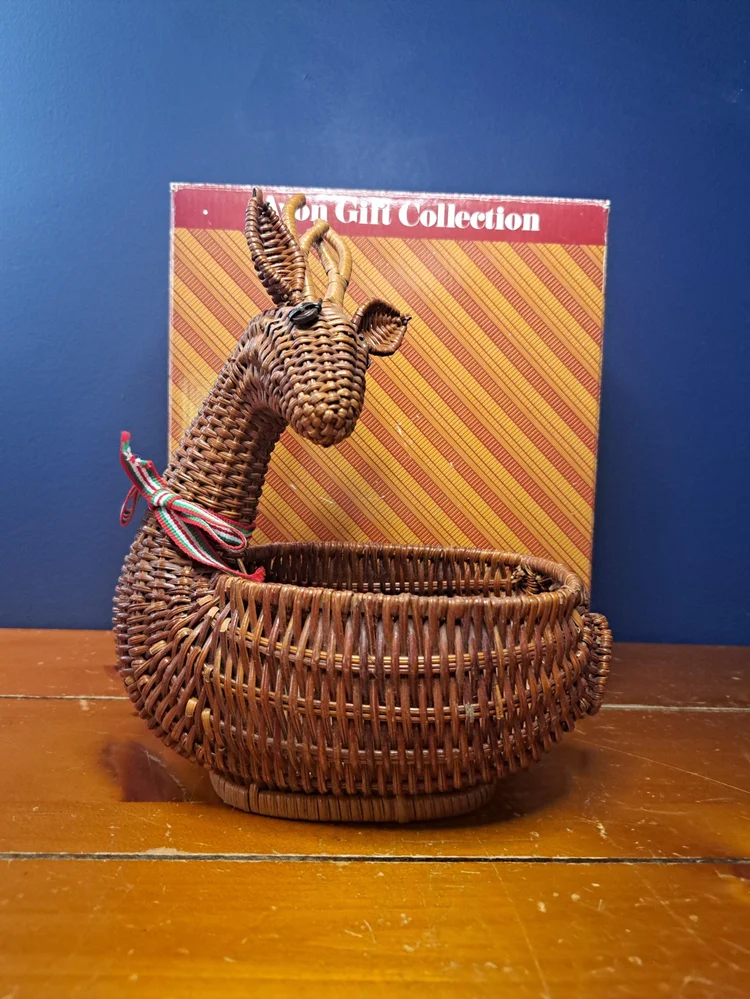 Vintage Avon Wicker Reindeer Basket, Vintage Avon Seasonal Decor, Avon Reindeer Wicker Basket, Vintage Avon Reindeer Shaped Christmas Decor