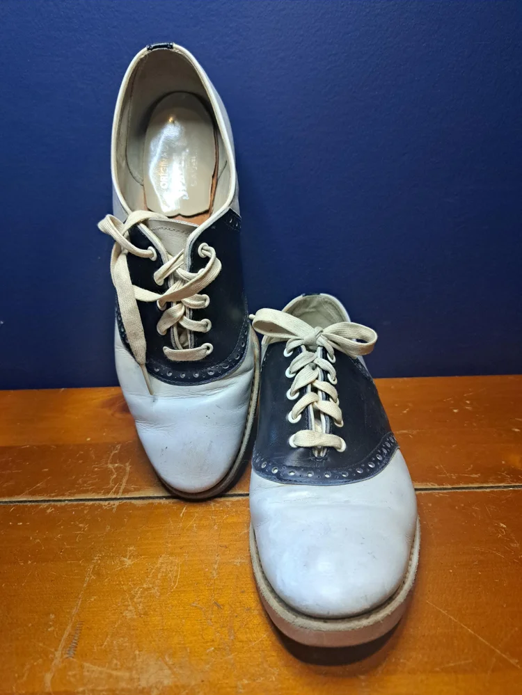 Vintage Two Tone 1950s Spalding Saddle Shoes, Mid Century Black and White Shoes