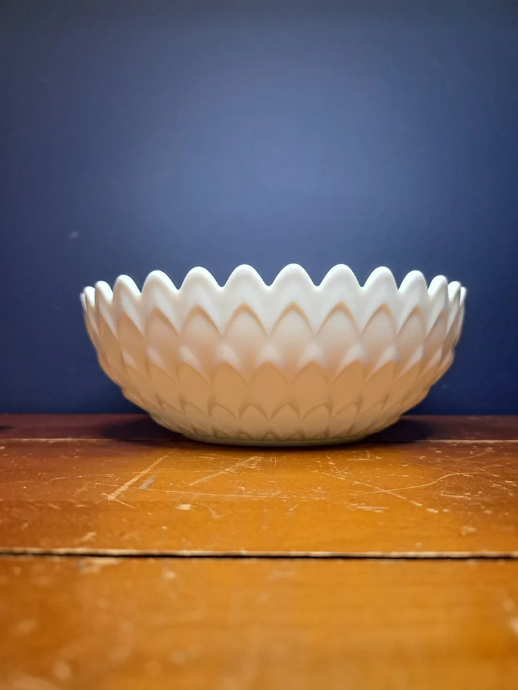Vintage White Glass Bowl with Scalloped Edge and a Ripple Texture, Vintage White Glass Serving Bowl with Wave and Ripple Pattern