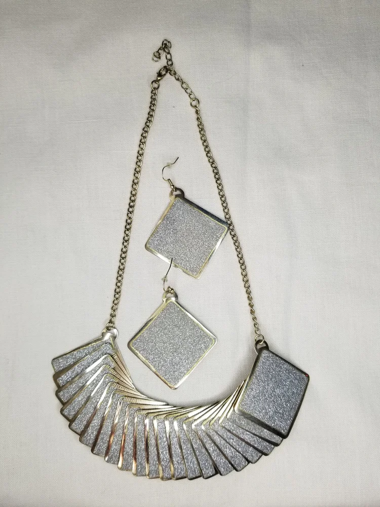 Statement Necklace & Matching Earrings- Costume Jewelry - Gold and Silver Collar Necklace and Earring Set