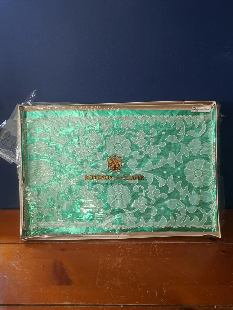 Vintage Robinson and Cleaver Rectangle Carrickmacross Lace in Original Box, Vintage Handmade Irish Lace