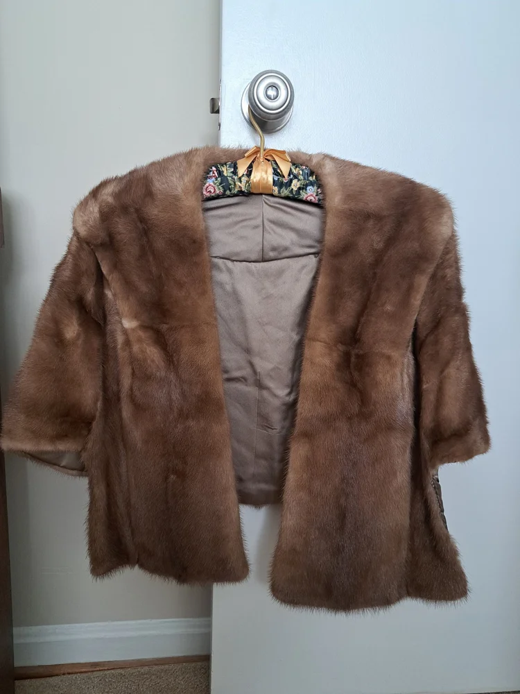 Vintage Mink Shawl Capelet by Spear and Picardi Furs, Real Fur Capelet, Real Fur Shawl, Vintage Real Fur Cape, Vintage Real Fur Shawl