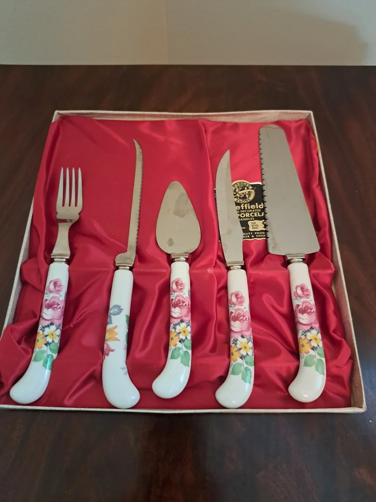 Vintage Sheffield Semi Porcelain Carving Set in Original Box, Hand Painted Porcelain Handled Carving Set by Sheffield, Made in England